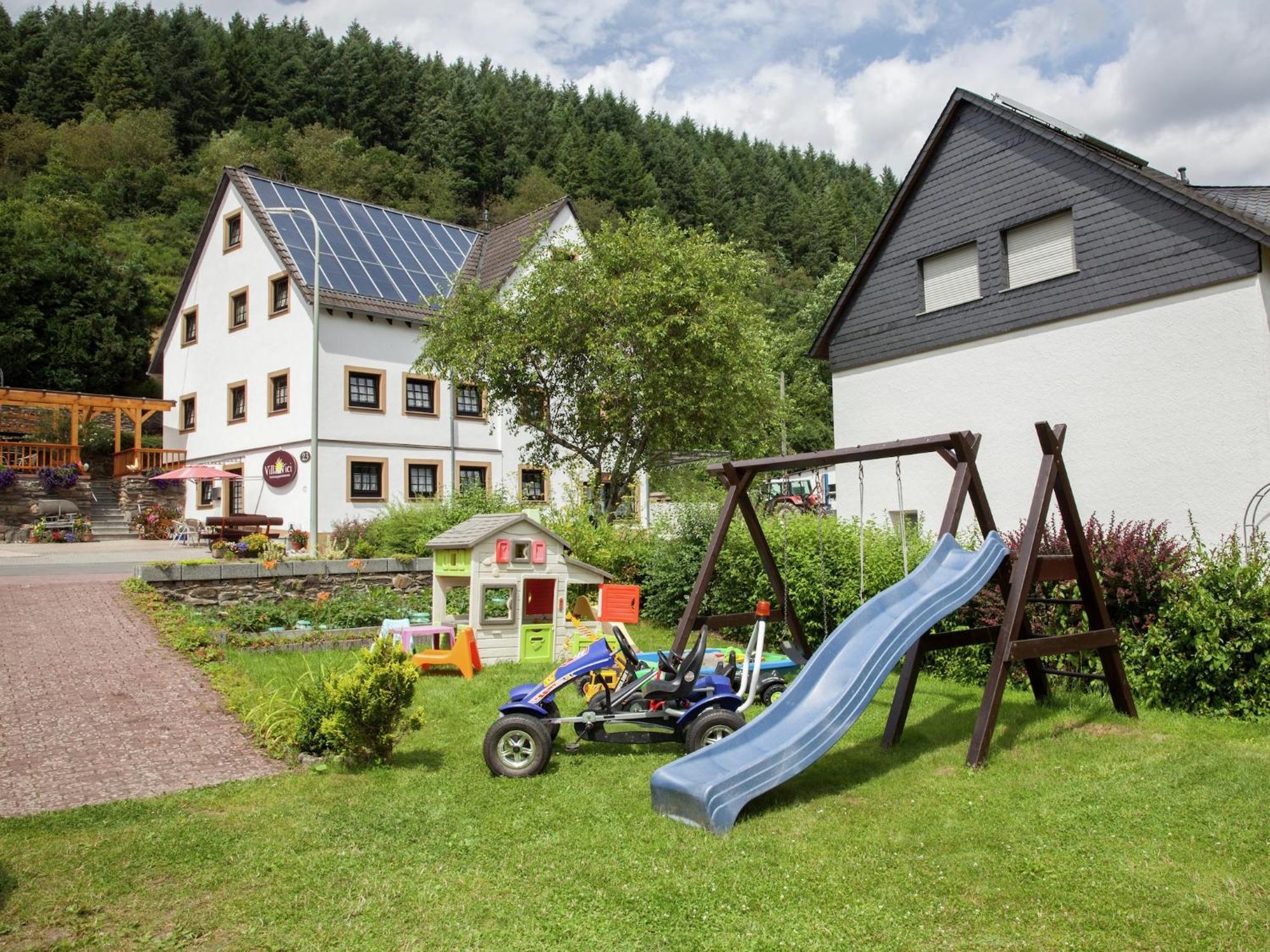 A Modern Apartment In The Hunsr Ck Region S Romantic Drohn Valley Merschbach エクステリア 写真