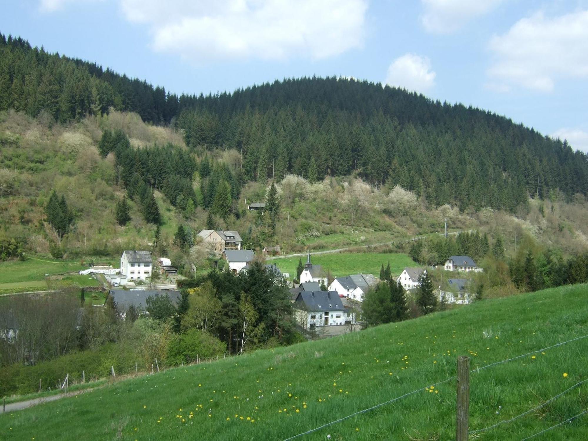 A Modern Apartment In The Hunsr Ck Region S Romantic Drohn Valley Merschbach エクステリア 写真