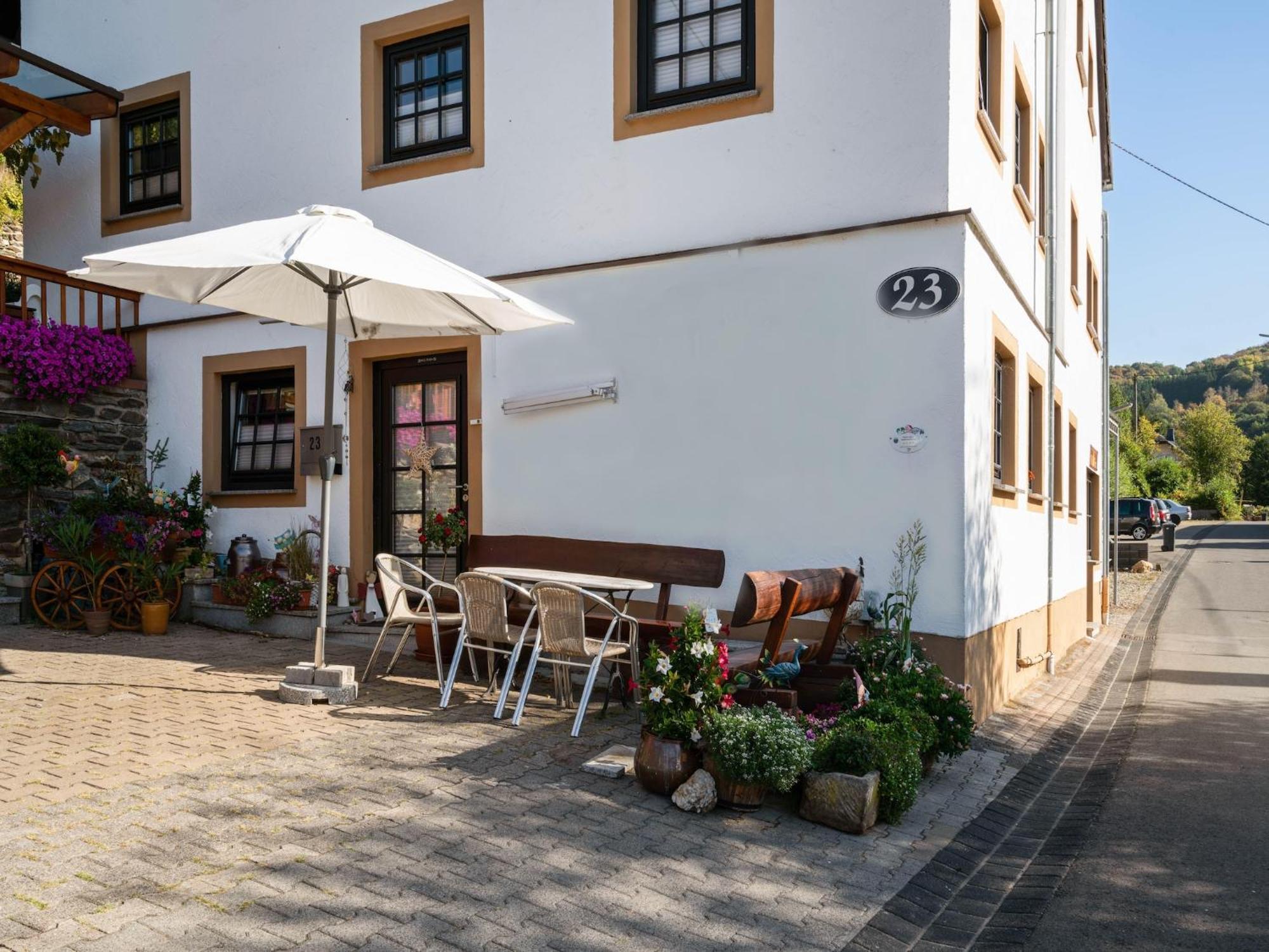 A Modern Apartment In The Hunsr Ck Region S Romantic Drohn Valley Merschbach エクステリア 写真