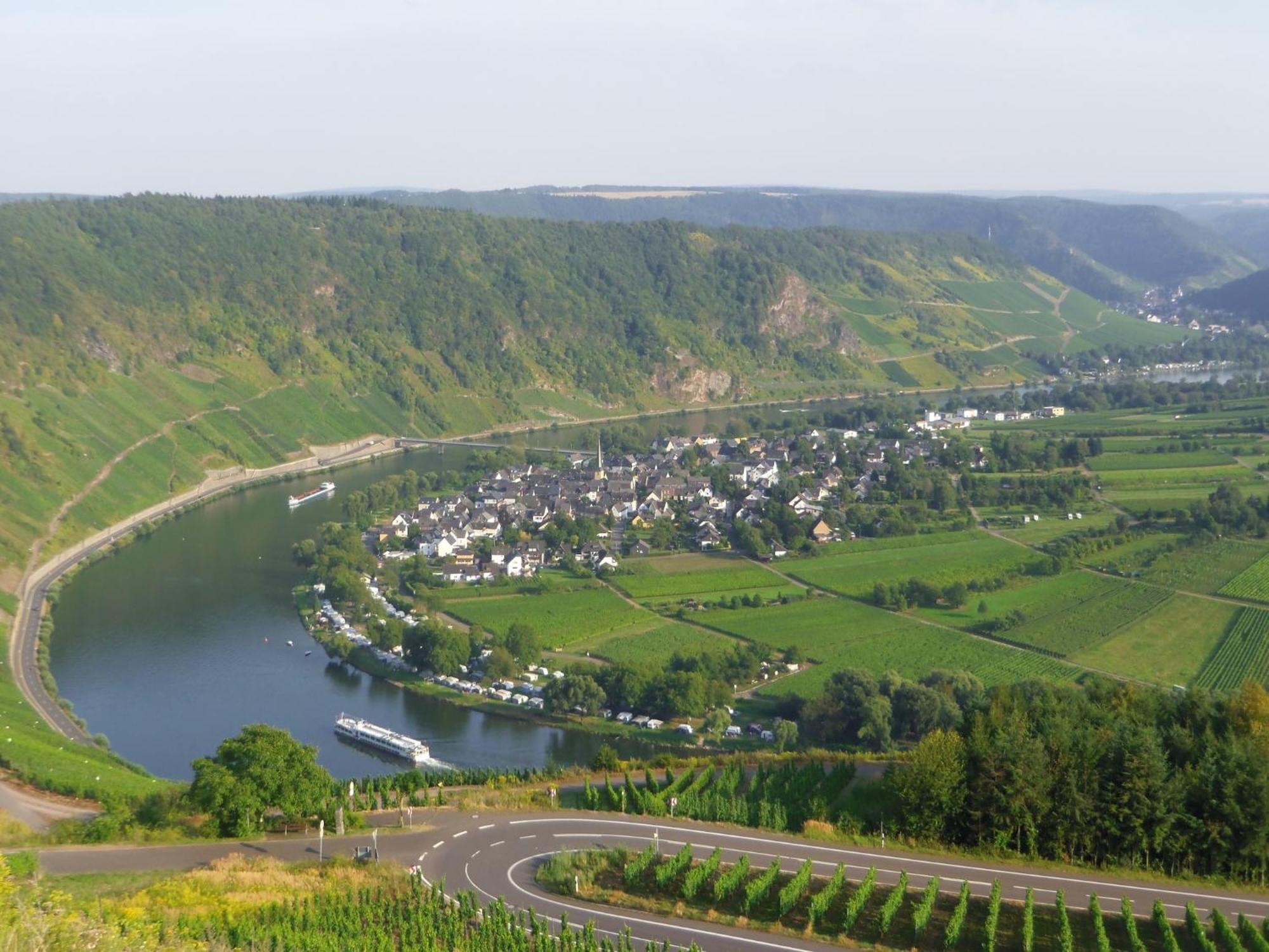 A Modern Apartment In The Hunsr Ck Region S Romantic Drohn Valley Merschbach エクステリア 写真