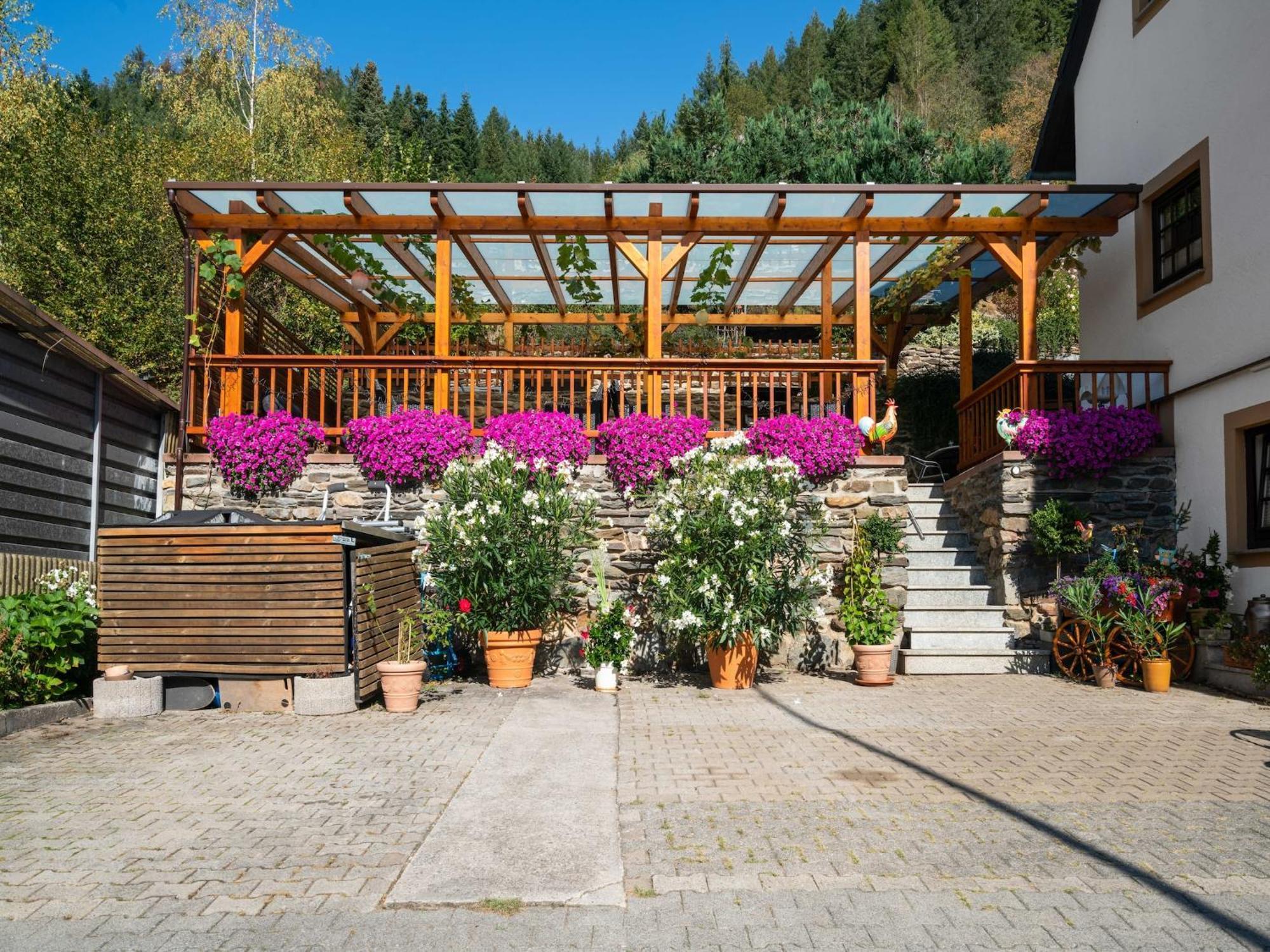 A Modern Apartment In The Hunsr Ck Region S Romantic Drohn Valley Merschbach エクステリア 写真